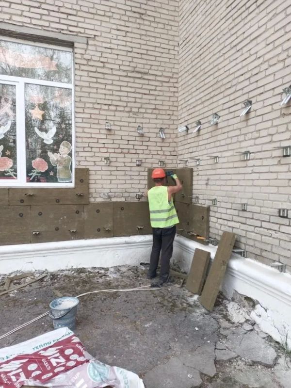 Забайкальский край приводит в порядок пришкольную территорию в селе Марьяновка Старобешевского округа Забайкальский край приводит в порядок пришкольную территорию в селе Марьяновка Старобешевского округа