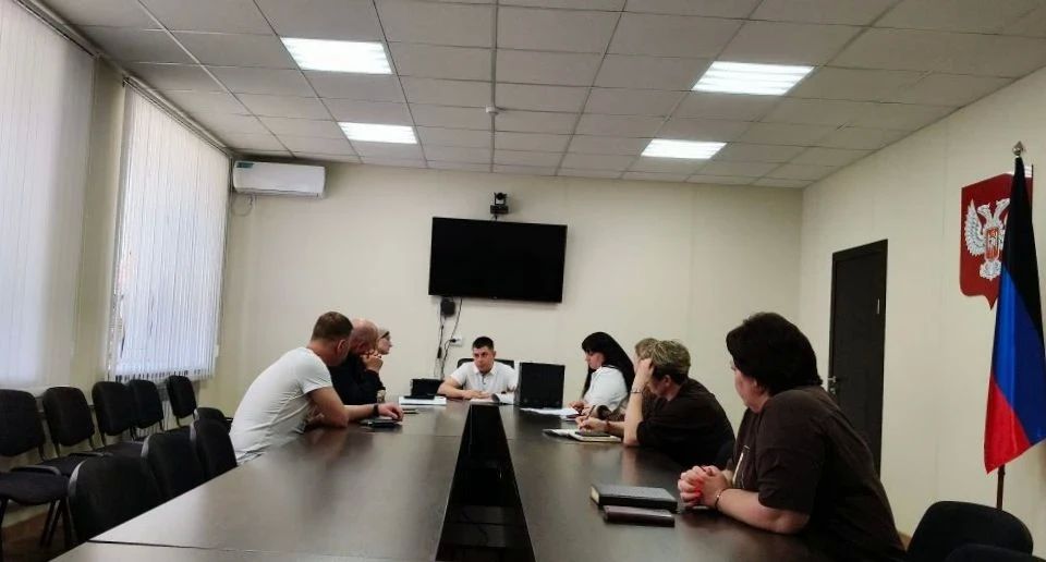 Сегодня, 02 июня, состоялось заседание комиссии по установлению причиненного ущерба жилым помещениям в результате боевых действий на территории Волновахского муниципального округа