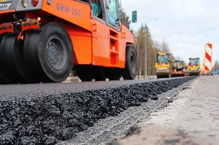 Хабаровский край продолжает помогать обновлять дорожную сеть подшефного Дебальцевского муниципального округа