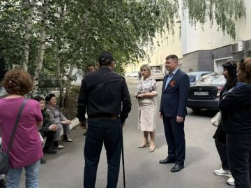 По поручению Главы ДНР Дениса Пушилина в Ворошиловском внутригородском районе продолжаются встречи с населением
