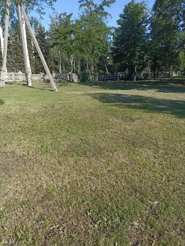 В Шахтерском округе продолжается покос травы В Шахтерском округе продолжается покос травы