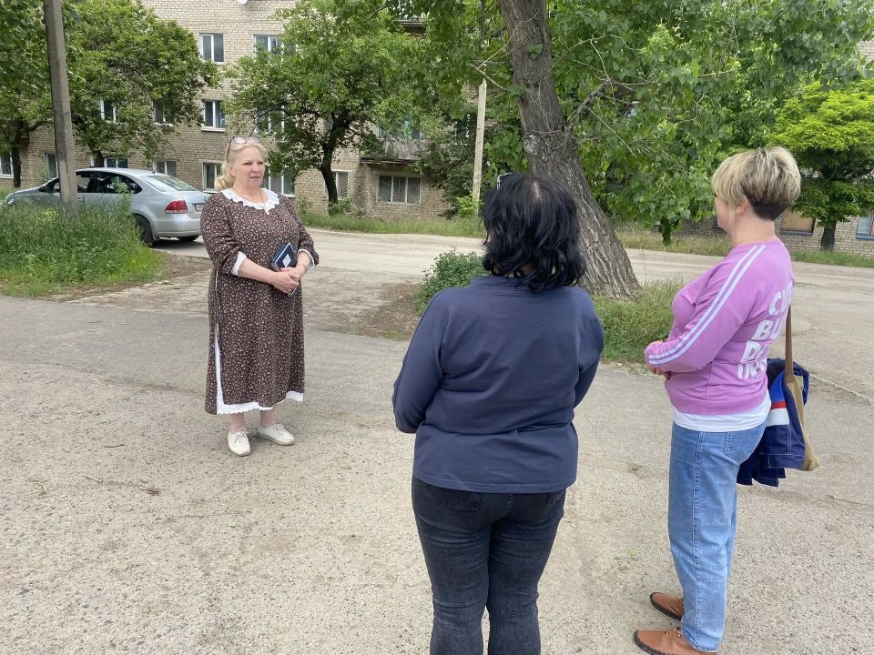В посёлке городского типа Мироновский прошла встреча жителей с заведующей Мироновским территориальным сектором Управления по работе с территориальными органами администрации городского округа Дебальцево Татьяной... В посёлке городского типа Мироновский прошла встреча жителей с заведующей Мироновским территориальным сектором Управления по работе с территориальными органами администрации городского округа Дебальцево Татьяной...
