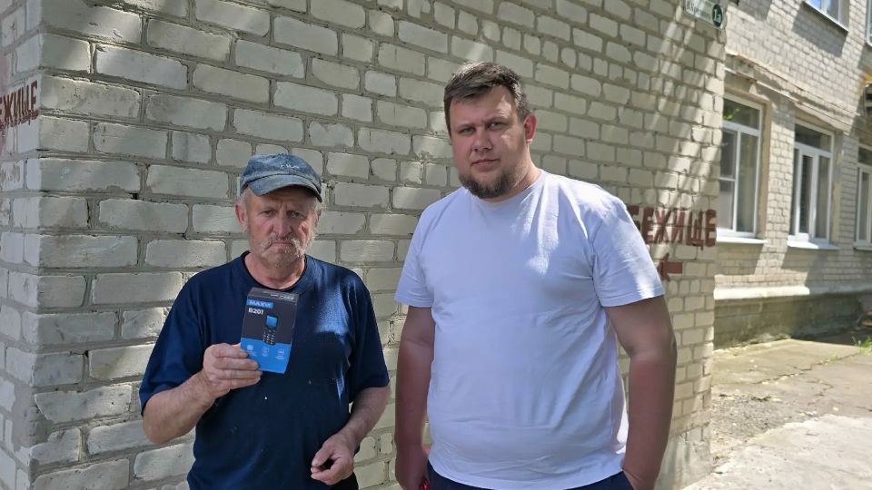 Акция «Малые добрые дела»: быть всегда на мобильной связи