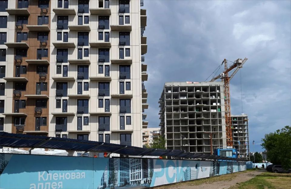 «Кленовая аллея»: в Мариуполе завершается возведение крупного жилого комплекса «Кленовая аллея»: в Мариуполе завершается возведение крупного жилого комплекса