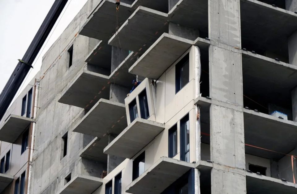 «Кленовая аллея»: в Мариуполе завершается возведение крупного жилого комплекса «Кленовая аллея»: в Мариуполе завершается возведение крупного жилого комплекса