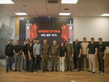 Военные следователи СК России встретились с молодежным активом Донецкой Народной Республики