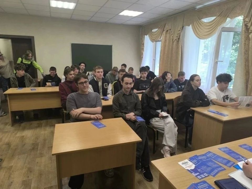 «ОТ ТЕОРИИ К ПРАКТИКЕ»: ВСТРЕЧА ФИЛИАЛА «ШАХТЕРСКТЕПЛОСЕТЬ» СО СТУДЕНТАМИ ГБПОУ «ШАХТЕРСКОГО КОЛЛЕДЖА КИНО И ТЕЛЕВИДЕНИЯ ИМЕНИ А. А. ХАНЖОНКОВА» «ОТ ТЕОРИИ К ПРАКТИКЕ»: ВСТРЕЧА ФИЛИАЛА «ШАХТЕРСКТЕПЛОСЕТЬ» СО СТУДЕНТАМИ ГБПОУ «ШАХТЕРСКОГО КОЛЛЕДЖА КИНО И ТЕЛЕВИДЕНИЯ ИМЕНИ А. А. ХАНЖОНКОВА»