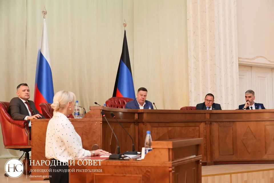 В ходе пленарного заседания депутаты приняли ряд важных решений В ходе пленарного заседания депутаты приняли ряд важных решений