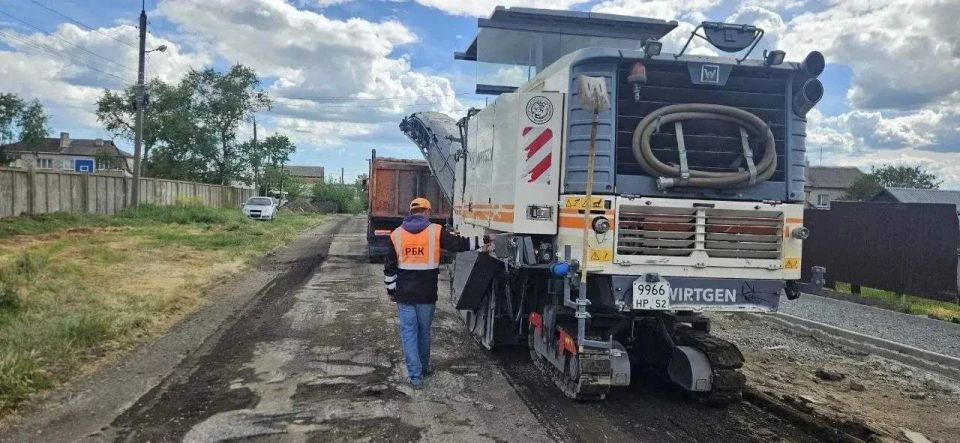 В пгт Мангуш отремонтируют еще одну дорогу при поддержке Нижегородской области В пгт Мангуш отремонтируют еще одну дорогу при поддержке Нижегородской области