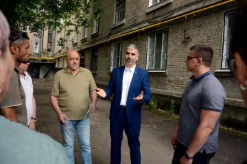 Депутатский контроль в Ясиноватой: Алексей Дорофеев проверил отработку запросов жителей
