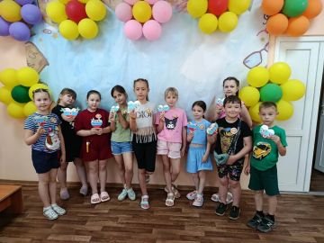 Солнечный день на площадке досуга и отдыха детей «Чайка»