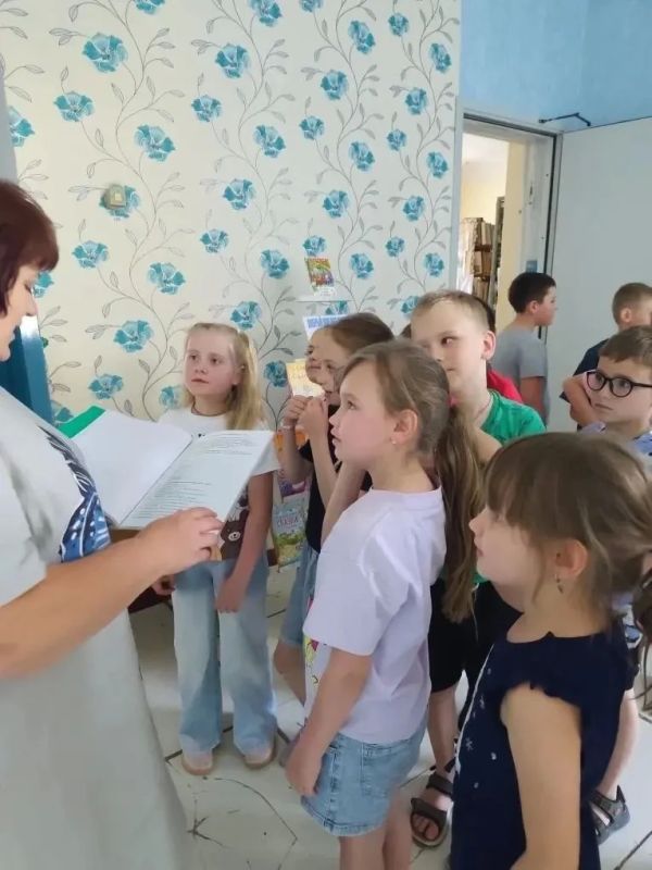 К Международному дню сказок, который отмечается 7 июня, библиотека-филиал №1 подготовила для юных читателей яркое и увлекательное мероприятие - литературный круиз «Путешествие в сказку» К Международному дню сказок, который отмечается 7 июня, библиотека-филиал №1 подготовила для юных читателей яркое и увлекательное мероприятие - литературный круиз «Путешествие в сказку»