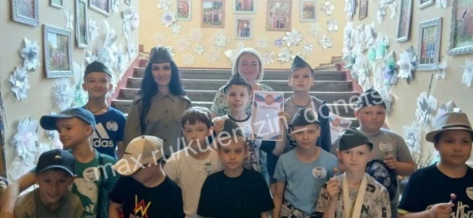 Во Дворце культуры имени XX-летия Победы в рамках проекта «Историческая память» партии «Единая Россия» состоялся военно-патриотический квест «Я гражданин и патриот», приуроченный ко Дню России Во Дворце культуры имени XX-летия Победы в рамках проекта «Историческая память» партии «Единая Россия» состоялся военно-патриотический квест «Я гражданин и патриот», приуроченный ко Дню России