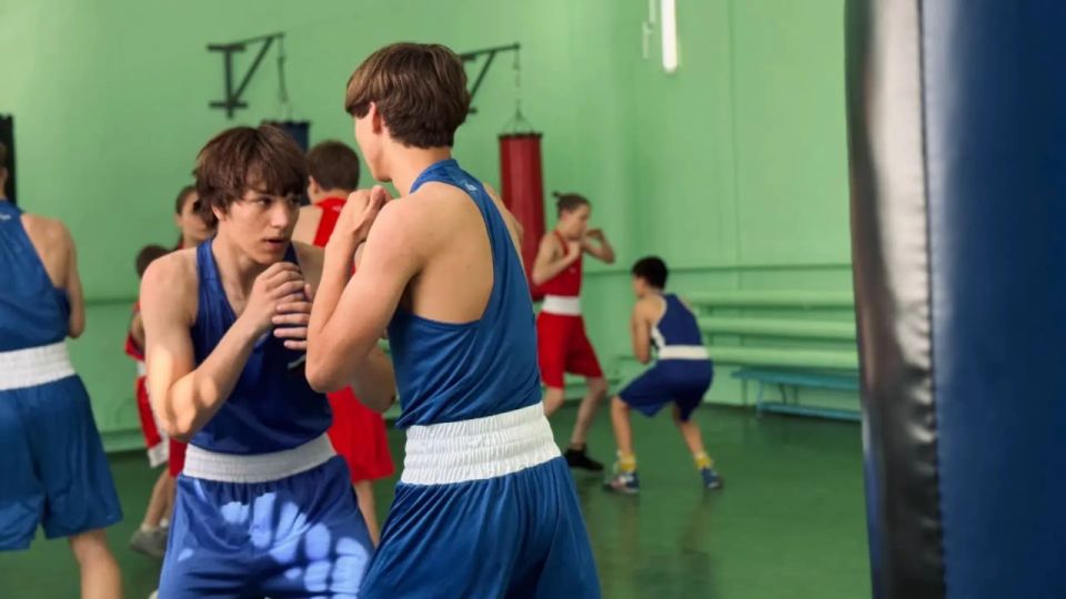 Месячник спорта «Спортивный Донбасс»: в Ясиноватой прошёл мастеркласс по боксу в рамках проекта «Детский спорт» Месячник спорта «Спортивный Донбасс»: в Ясиноватой прошёл мастеркласс по боксу в рамках проекта «Детский спорт»