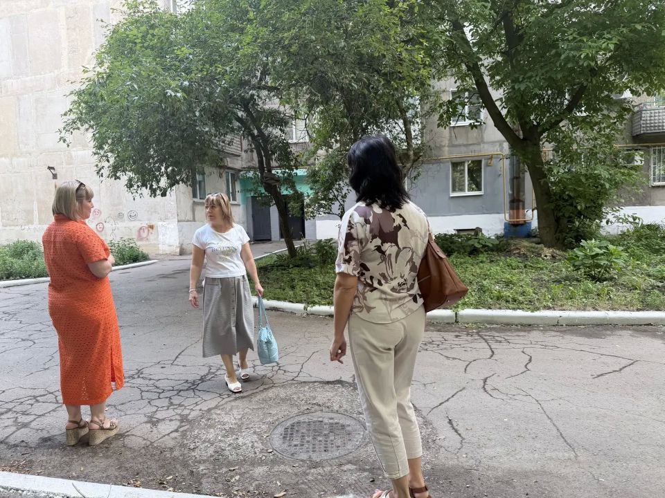 По поручению Главы Республики Дениса Пушилина, 8 июня, заместитель руководителя Управы Кировского внутригородского района Администрации городского округа Макеевка Донецкой Народной Республики Ирина Воронина провела встречу с...