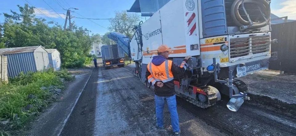 В пгт Мангуш отремонтируют еще одну дорогу при поддержке Нижегородской области В пгт Мангуш отремонтируют еще одну дорогу при поддержке Нижегородской области