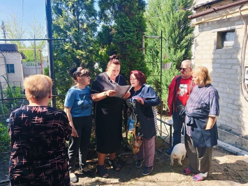 Сегодня, 8 июня 2026 года, В рамках проектов «Управдом» и "Школа ЖКХ", активист района Ирина Покрасова провела встречу с жителями Кировского района