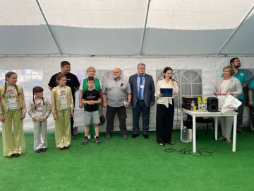 Сегодня наш центр принимает поздравление с Днём социального работника