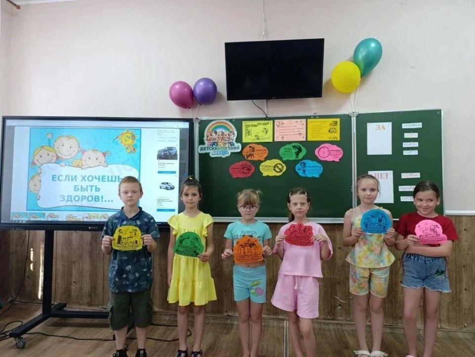 В Марьяновской школе Старобешевского м. о. в лагере «Ромашка» прошли уроки хороших манер В Марьяновской школе Старобешевского м. о. в лагере «Ромашка» прошли уроки хороших манер