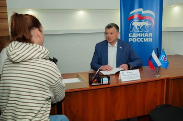Социальные, жилищные и правовые вопросы: депутаты Народного Совета провели приемы граждан в Донецке