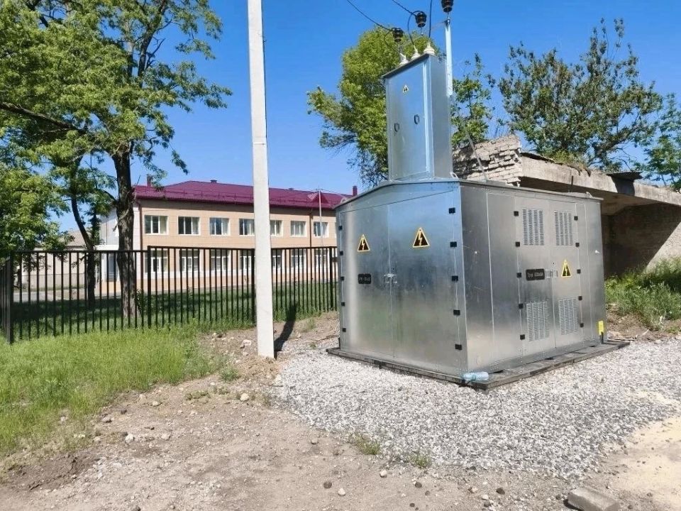 В рамках Народной Программы Единой России, созданной на основе наказов и пожеланий жителей Донецкой Народной Республики, активно ведется восстановление и строительство мирных объектов В рамках Народной Программы Единой России, созданной на основе наказов и пожеланий жителей Донецкой Народной Республики, активно ведется восстановление и строительство мирных объектов