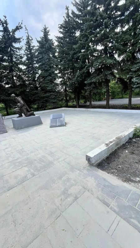Парк «40 лет Победы» в пгт Парк «40 лет Победы» в пгт