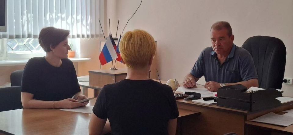 Денис Зубов: Прием граждан. Сегодня, 09 июня, в администрации городского округа Иловайск состоялся прием граждан, который провел временно исполняющий полномочия главы муниципального образования городской округ Иловайск...