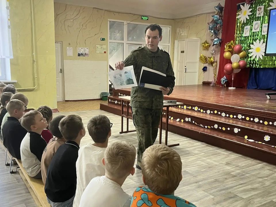 В летнем лагере школы №2 прошел день мужества, отваги и безопасности В летнем лагере школы №2 прошел день мужества, отваги и безопасности