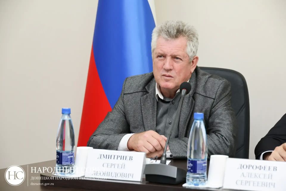 Алексей Дорофеев и Сергей Дмитриев приняли участие в заседании Госдумы Алексей Дорофеев и Сергей Дмитриев приняли участие в заседании Госдумы