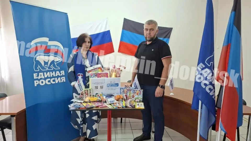 Алексей Кулемзин: Активисты партии Единая Россия принимают активное участие в акции «Коробка храбрости» Алексей Кулемзин: Активисты партии Единая Россия принимают активное участие в акции «Коробка храбрости»