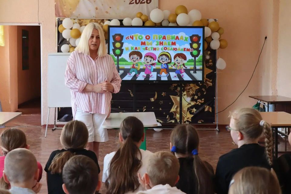 Познавательно-игровой час «Что о правилах мы знаем и как честно соблюдаем» Познавательно-игровой час «Что о правилах мы знаем и как честно соблюдаем»