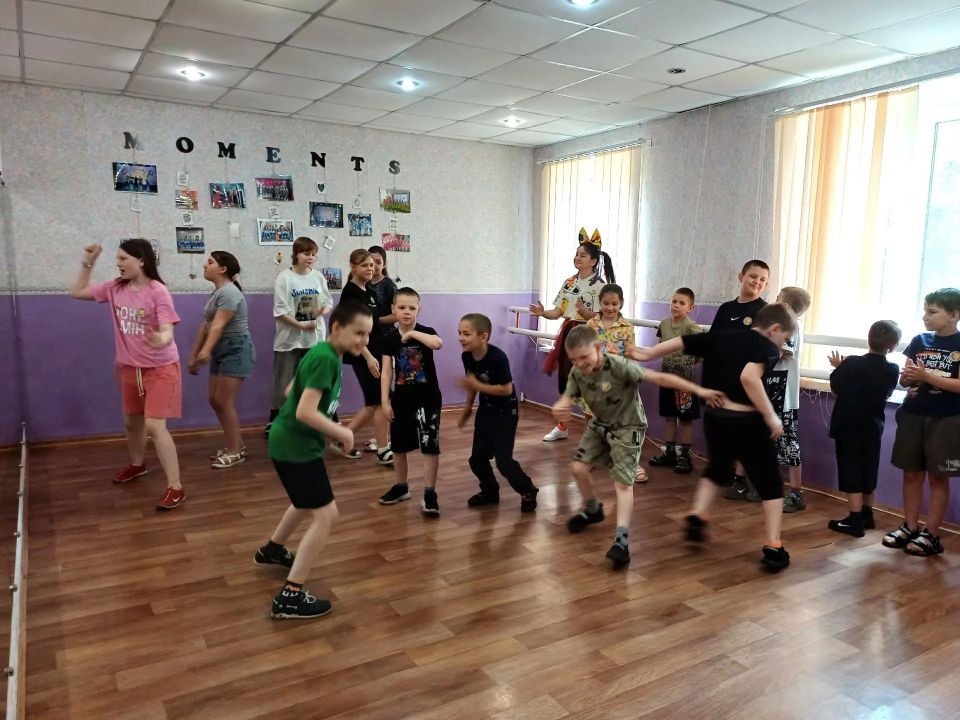 В Снежном прошли культурно-досуговые мероприятия для юных снежнянцев В Снежном прошли культурно-досуговые мероприятия для юных снежнянцев