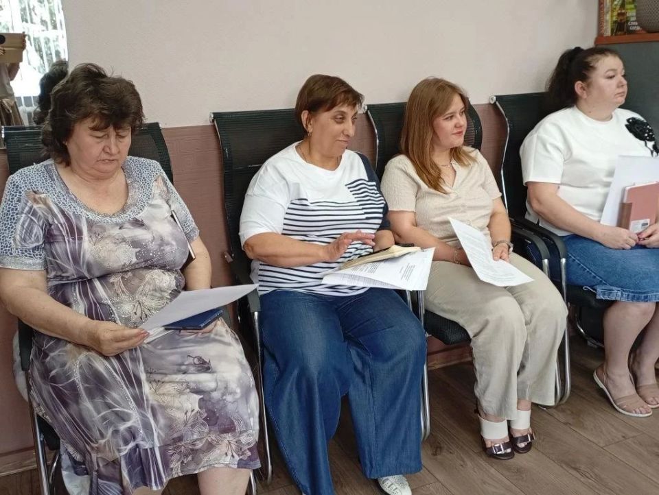 На состоявшемся сегодня в администрации округа заседании Муниципального координационного совета по взаимодействию с Общероссийским общественно-государственным движением детей и молодежи, которое по поручению главы округа... На состоявшемся сегодня в администрации округа заседании Муниципального координационного совета по взаимодействию с Общероссийским общественно-государственным движением детей и молодежи, которое по поручению главы округа...