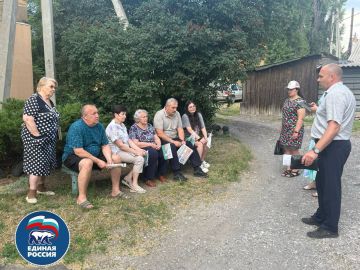 В рамках проекта «Управдом» Единой России состоялась встреча с жителями ул.Ново-Моспино, д.10 г.Моспино