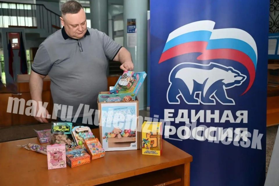 Алексей Кулемзин: В преддверии Дня России для детей-сирот и ребят находящихся под опекой и попечительством организована экскурсия в конно-спортивный клуб «Татерсаль» Алексей Кулемзин: В преддверии Дня России для детей-сирот и ребят находящихся под опекой и попечительством организована экскурсия в конно-спортивный клуб «Татерсаль»