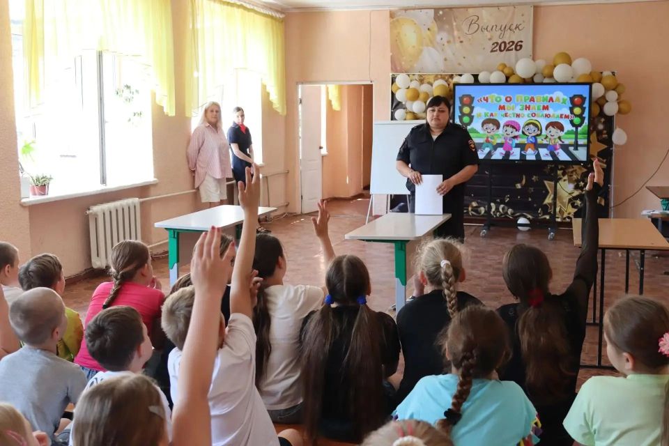 Познавательно-игровой час «Что о правилах мы знаем и как честно соблюдаем»