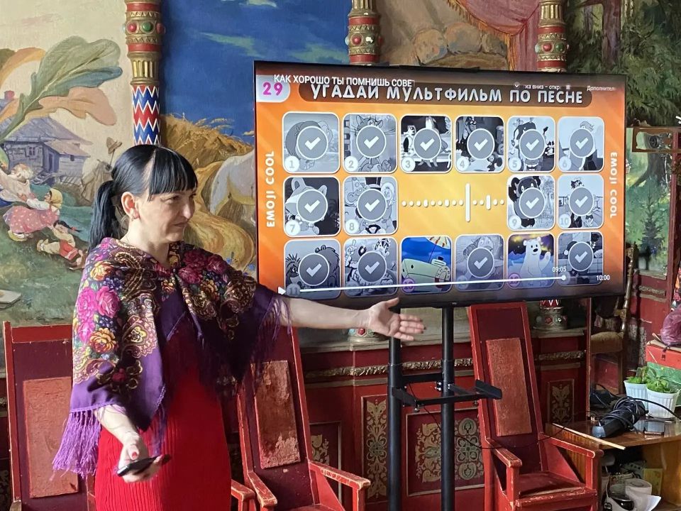 Волшебство «Союзмультфильма» заглянуло сегодня в Зугрэсский городской Дворец культуры Волшебство «Союзмультфильма» заглянуло сегодня в Зугрэсский городской Дворец культуры
