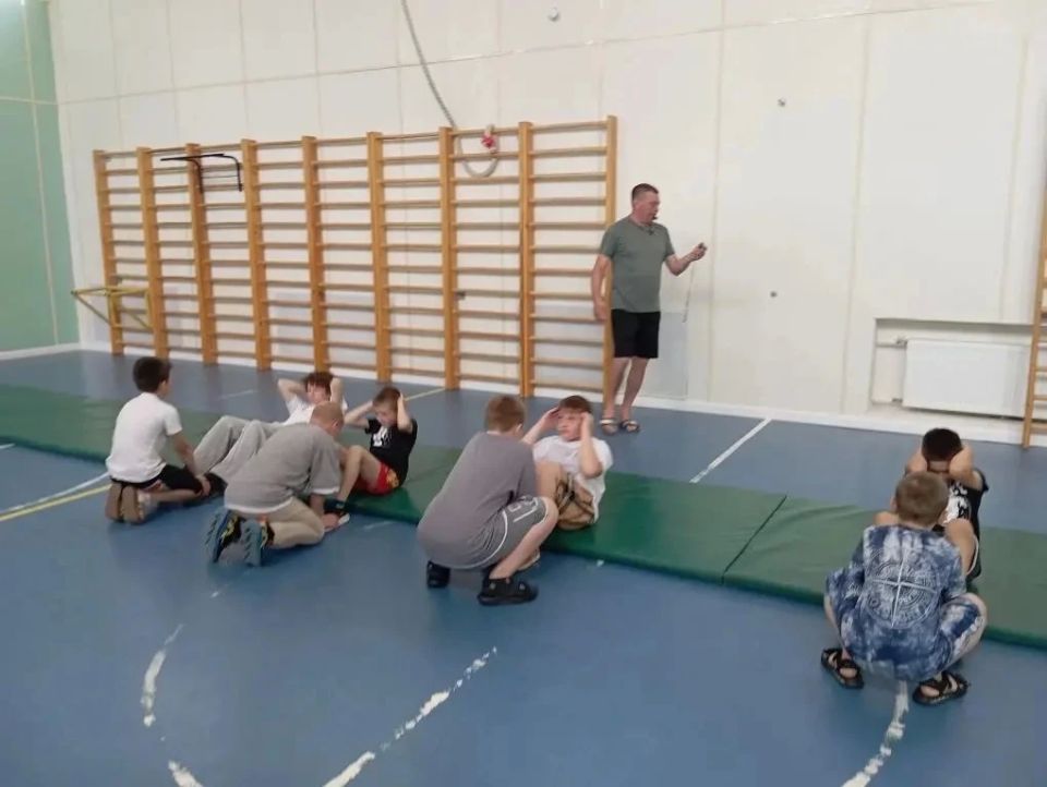 10 июня: остров «Патриоты» в нашем лагере — день силы, гордости и вдохновения, посвященный Дню России! 10 июня: остров «Патриоты» в нашем лагере — день силы, гордости и вдохновения, посвященный Дню России!