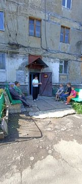 Встреча с населением. Депутат Торезского городского совета Анна Матраева провела встречу с жителями городского округа Торез