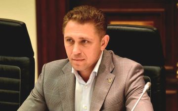 Поздравляем главу муниципального образования городского округа Докучаевск Качанова Александра Юрьевича с Днём рождения