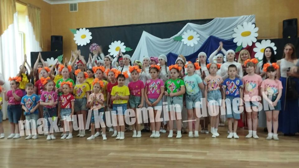Сегодня во Дворце культуры «Смолянка», в рамках проекта «Культура малой родины» партии «Единая Россия», состоялся праздничный концерт «Русские напевы», посвященный Дню России