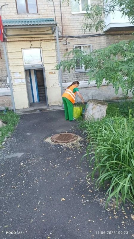 Елена Рязанцева: В Пролетарском внутригородском районе прошла традиционная акция "Чистый четверг" в рамках проекта "Городская среда" Елена Рязанцева: В Пролетарском внутригородском районе прошла традиционная акция "Чистый четверг" в рамках проекта "Городская среда"