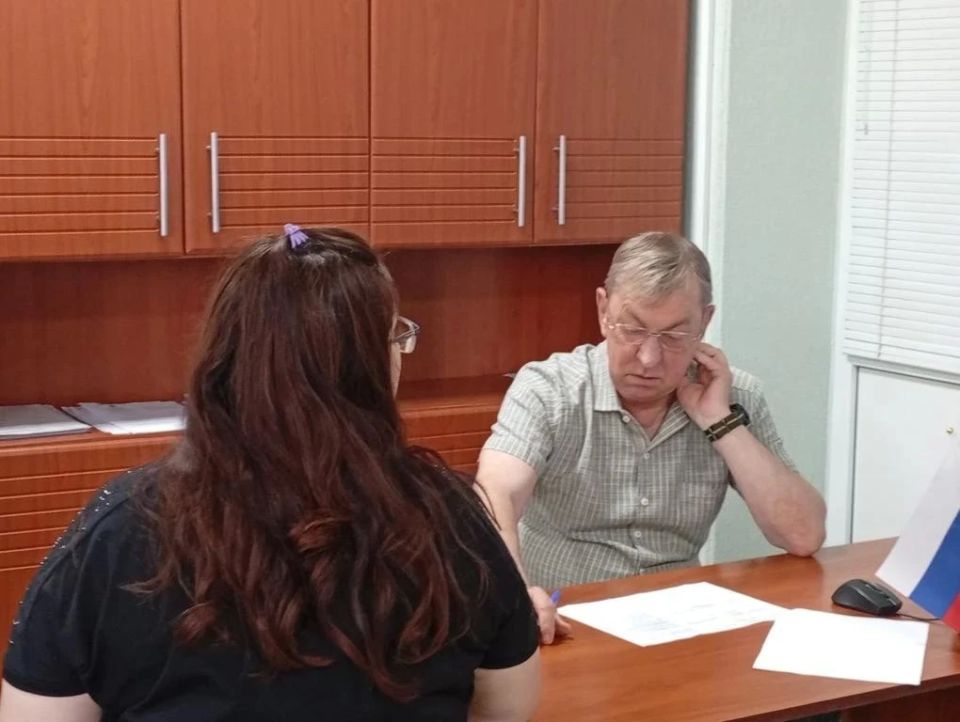 Провел традиционный личный прием в администрации Ясиноватой Провел традиционный личный прием в администрации Ясиноватой