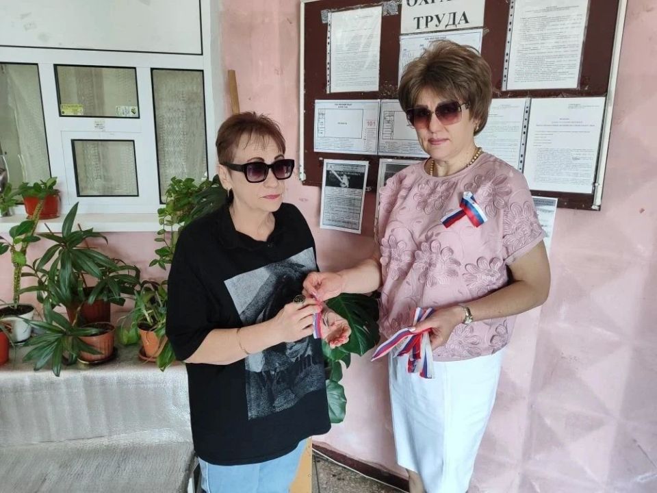 Патриотическая акция в Калининском районе Горловки Патриотическая акция в Калининском районе Горловки