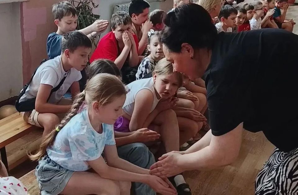 День России — это праздник национального единения, свободы и гражданского мира, который ежегодно отмечается 12 июня День России — это праздник национального единения, свободы и гражданского мира, который ежегодно отмечается 12 июня