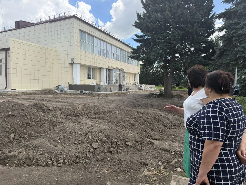 Наталья Великодная: Проинспектировала ремонт районного Дома культуры Наталья Великодная: Проинспектировала ремонт районного Дома культуры