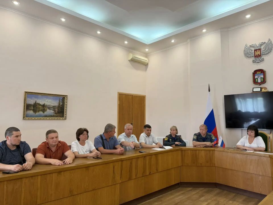Сегодня провели заседание муниципальной Комиссии по предупреждению и ликвидации чрезвычайных ситуаций и обеспечению пожарной безопасности Сегодня провели заседание муниципальной Комиссии по предупреждению и ликвидации чрезвычайных ситуаций и обеспечению пожарной безопасности