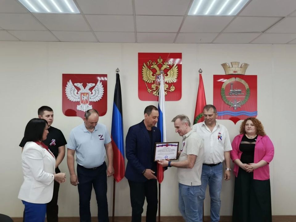 Константин Зинченко: Символ национального единения: торжественное вручение благодарностей ко Дню России Константин Зинченко: Символ национального единения: торжественное вручение благодарностей ко Дню России