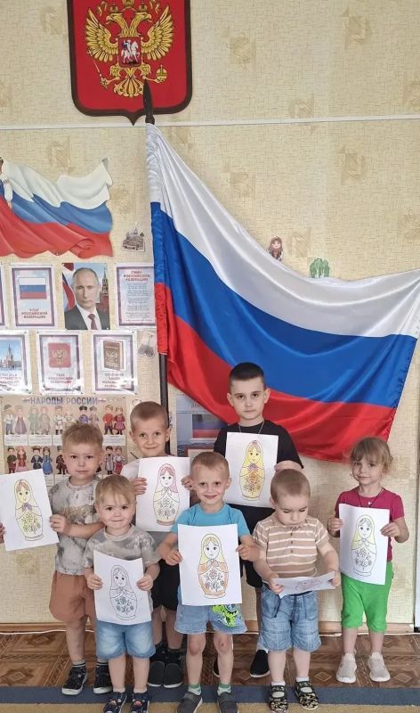 Наталья Бегуненко: В дошкольных учреждениях Петровского района прошли праздничные мероприятия, приуроченные к празднованию Дня России Наталья Бегуненко: В дошкольных учреждениях Петровского района прошли праздничные мероприятия, приуроченные к празднованию Дня России