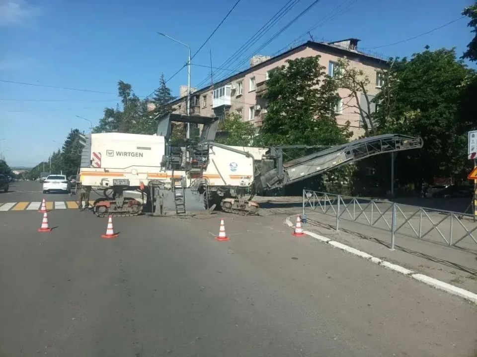 Сергей Ермаков: В городском округе Снежное приступили к плановым работам по обновлению дорожного покрытия на четырех улицах Сергей Ермаков: В городском округе Снежное приступили к плановым работам по обновлению дорожного покрытия на четырех улицах
